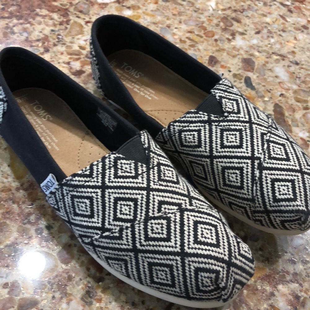 🐼Toms Slip-On Shoes🐼